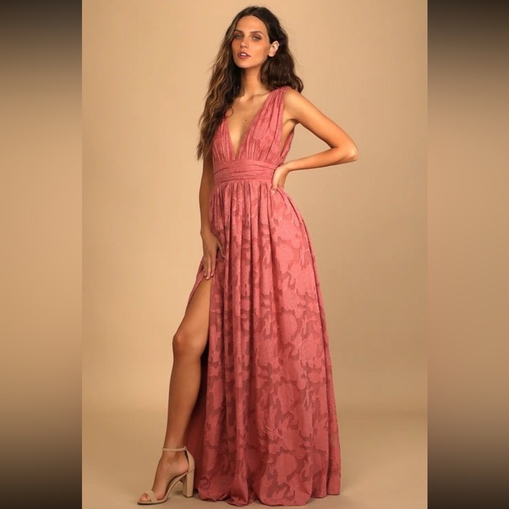 NWOT Lulu’s Vintage Rose Floral floor length dress size small